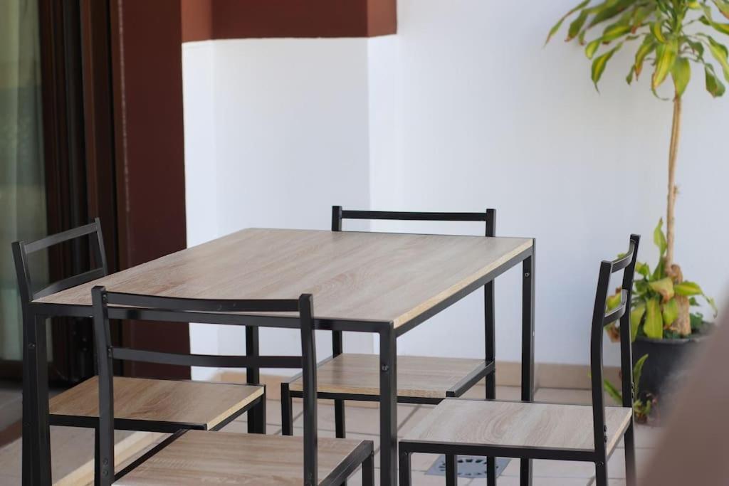 Apartamento Oasis In With Parking 5min From The Estepona